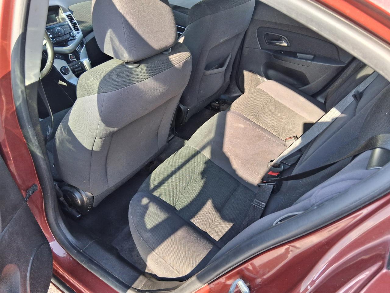 Chevrolet Cruze 1LT 2012