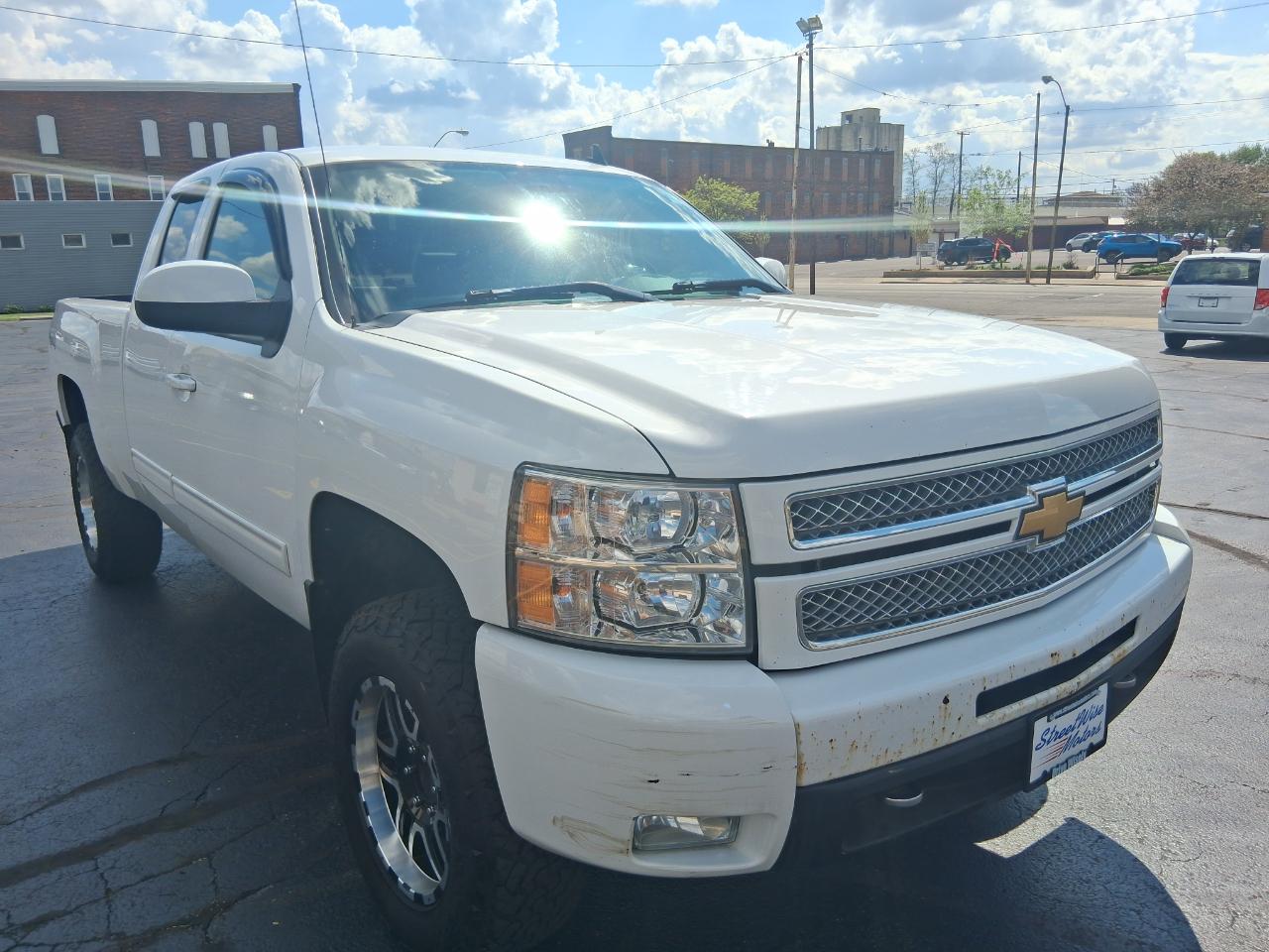 Chevrolet Silverado 1500 LTZ Ext. Cab Long Box 4WD 2013