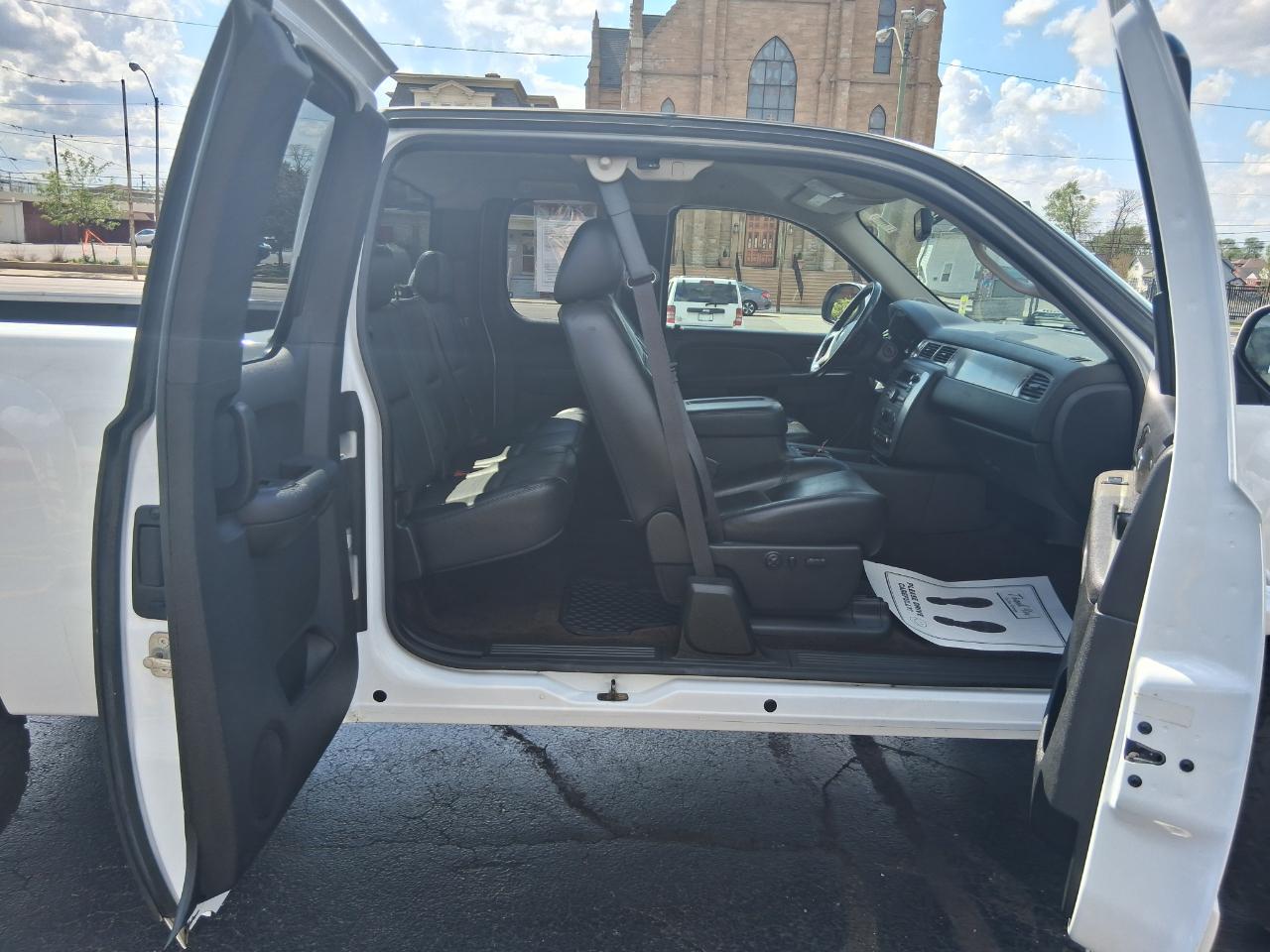 Chevrolet Silverado 1500 LTZ Ext. Cab Long Box 4WD 2013