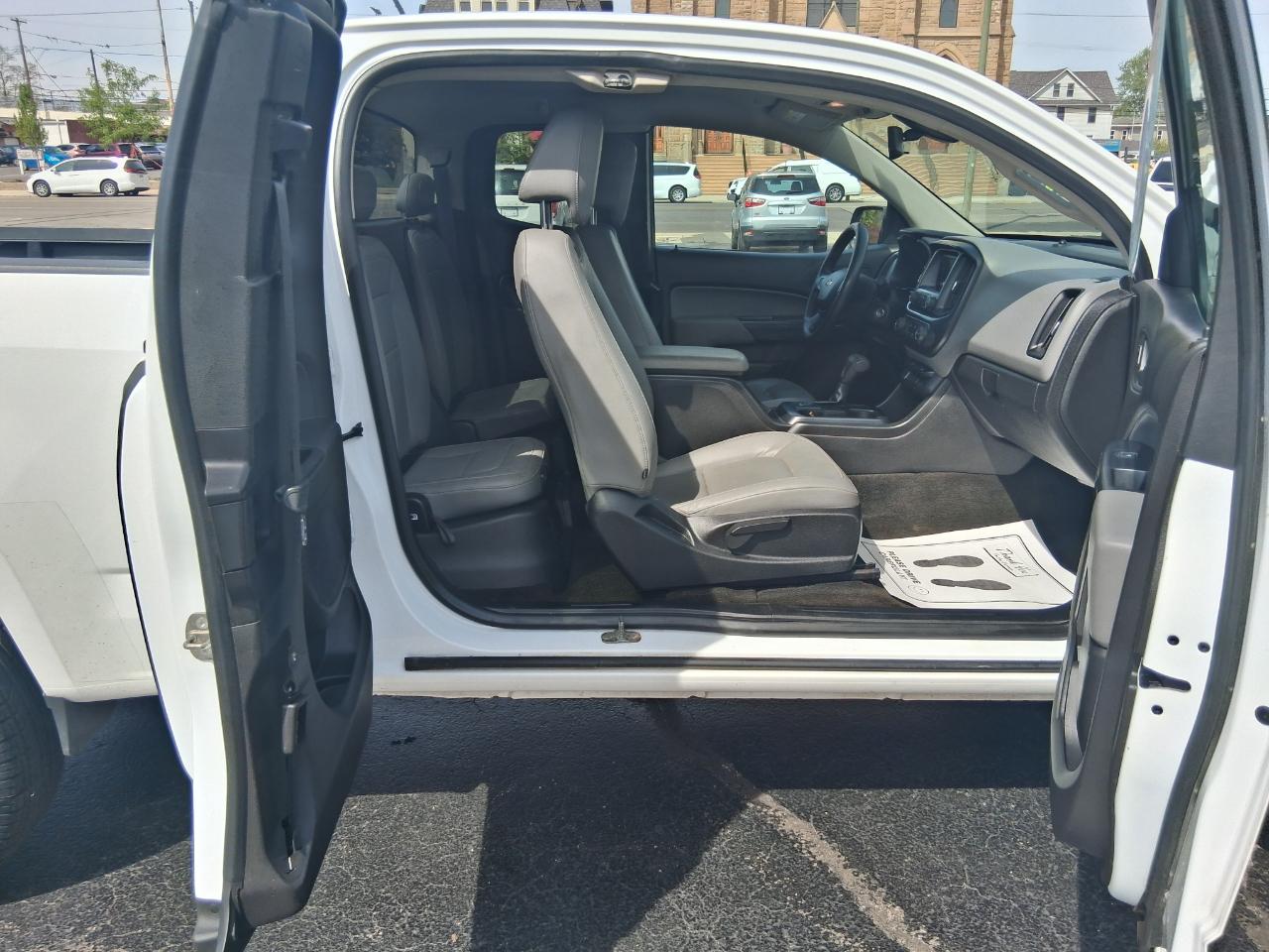 Chevrolet Colorado WT Ext. Cab 2WD 2015