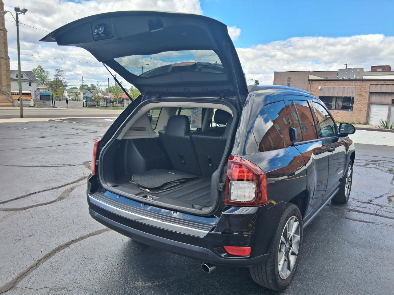 Jeep Compass Latitude FWD 2017