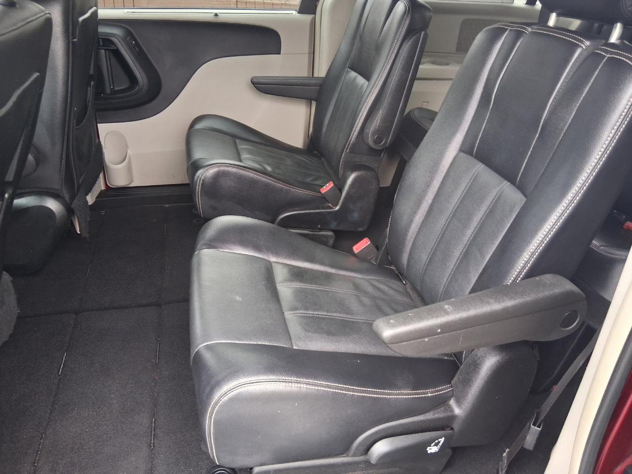Chrysler Town & Country Touring 2015