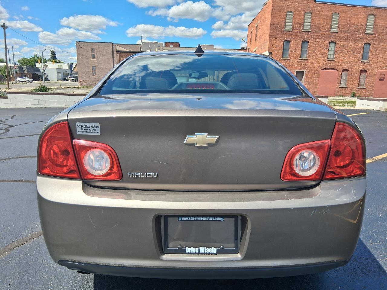 Chevrolet Malibu LS 2012