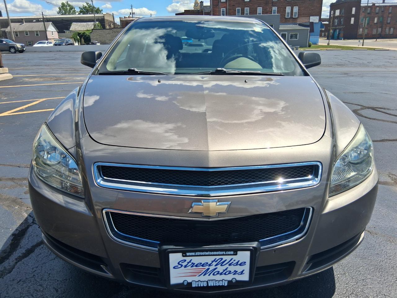 Chevrolet Malibu LS 2012
