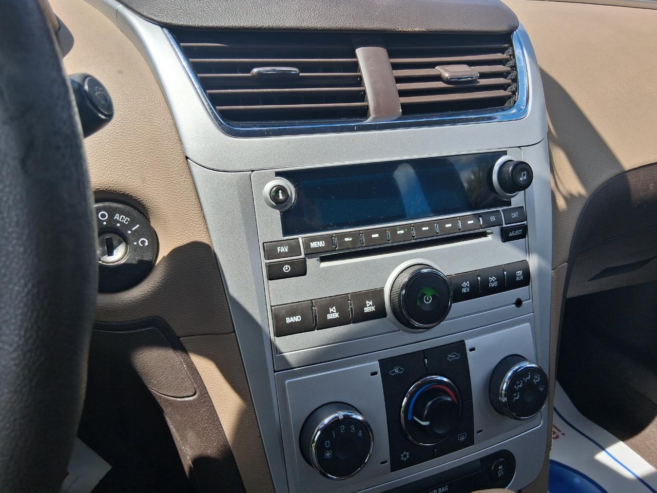 Chevrolet Malibu LS 2012