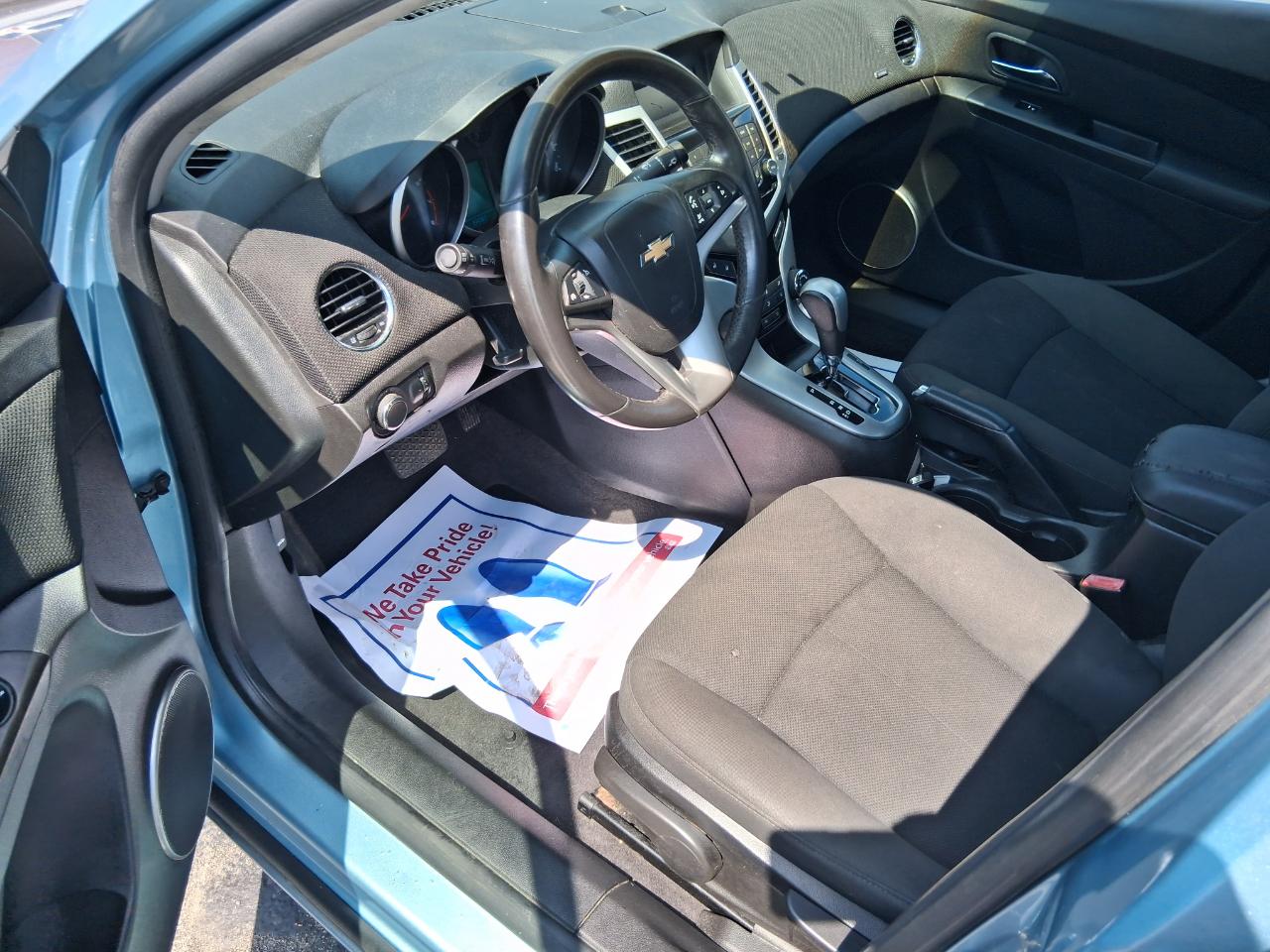 Chevrolet Cruze 1LT 2011