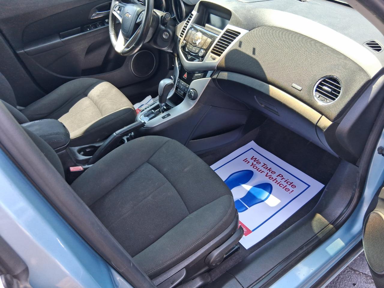 Chevrolet Cruze 1LT 2011