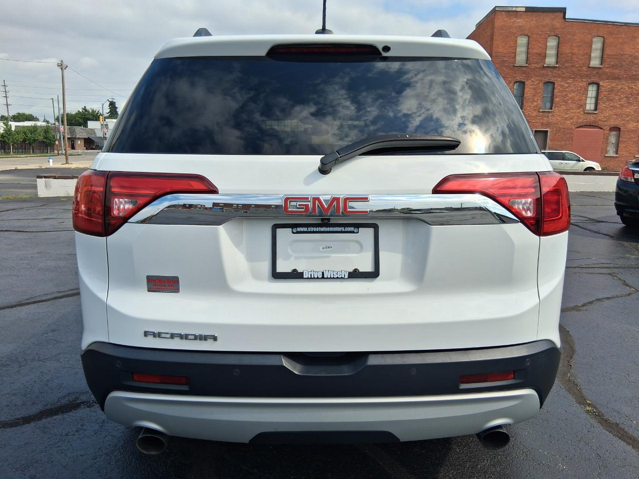 GMC Acadia SLT-1 FWD 2019