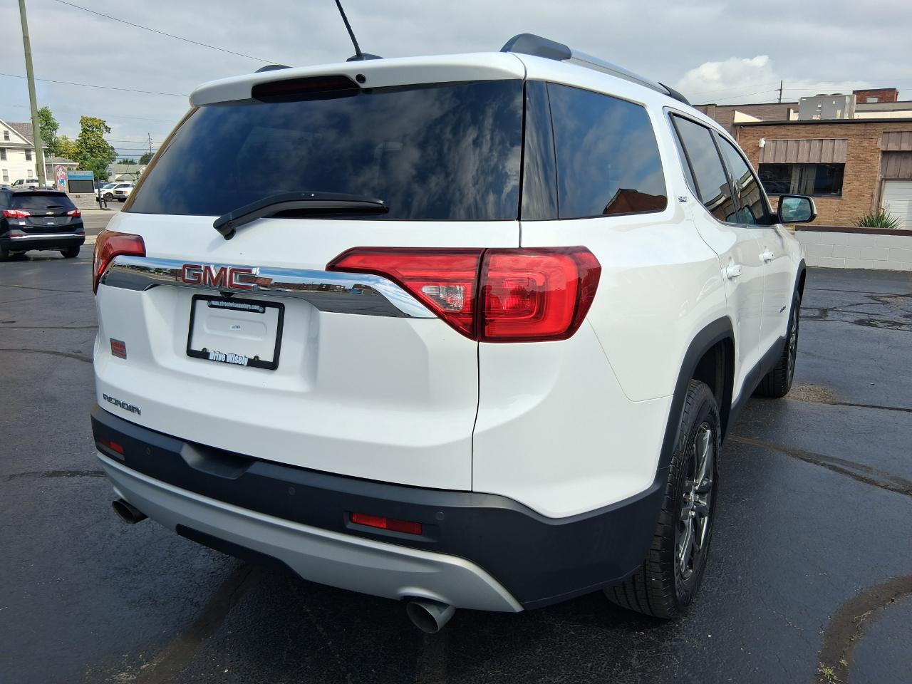 GMC Acadia SLT-1 FWD 2019