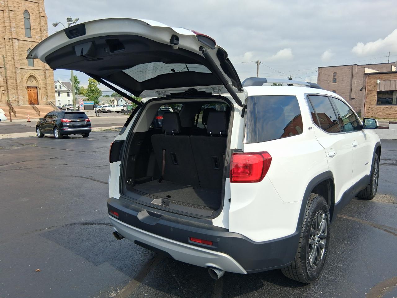 GMC Acadia SLT-1 FWD 2019