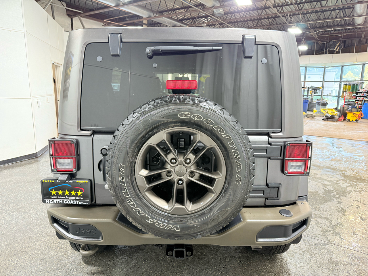 Jeep Wrangler Unlimited Sahara 4WD 2017