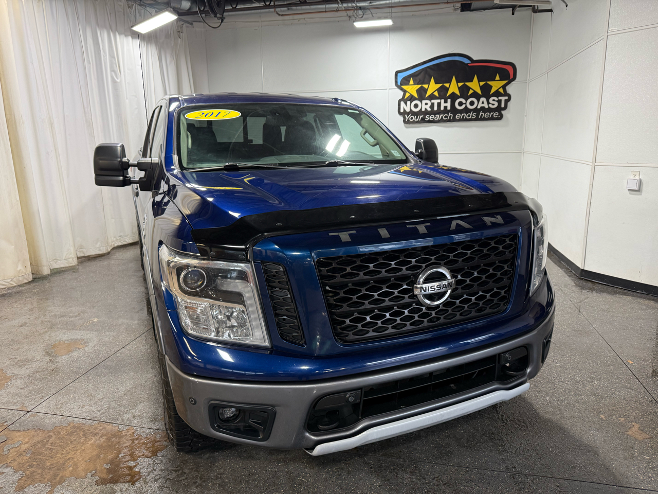 2017 Nissan Titan PRO-4X Crew Cab 4WD