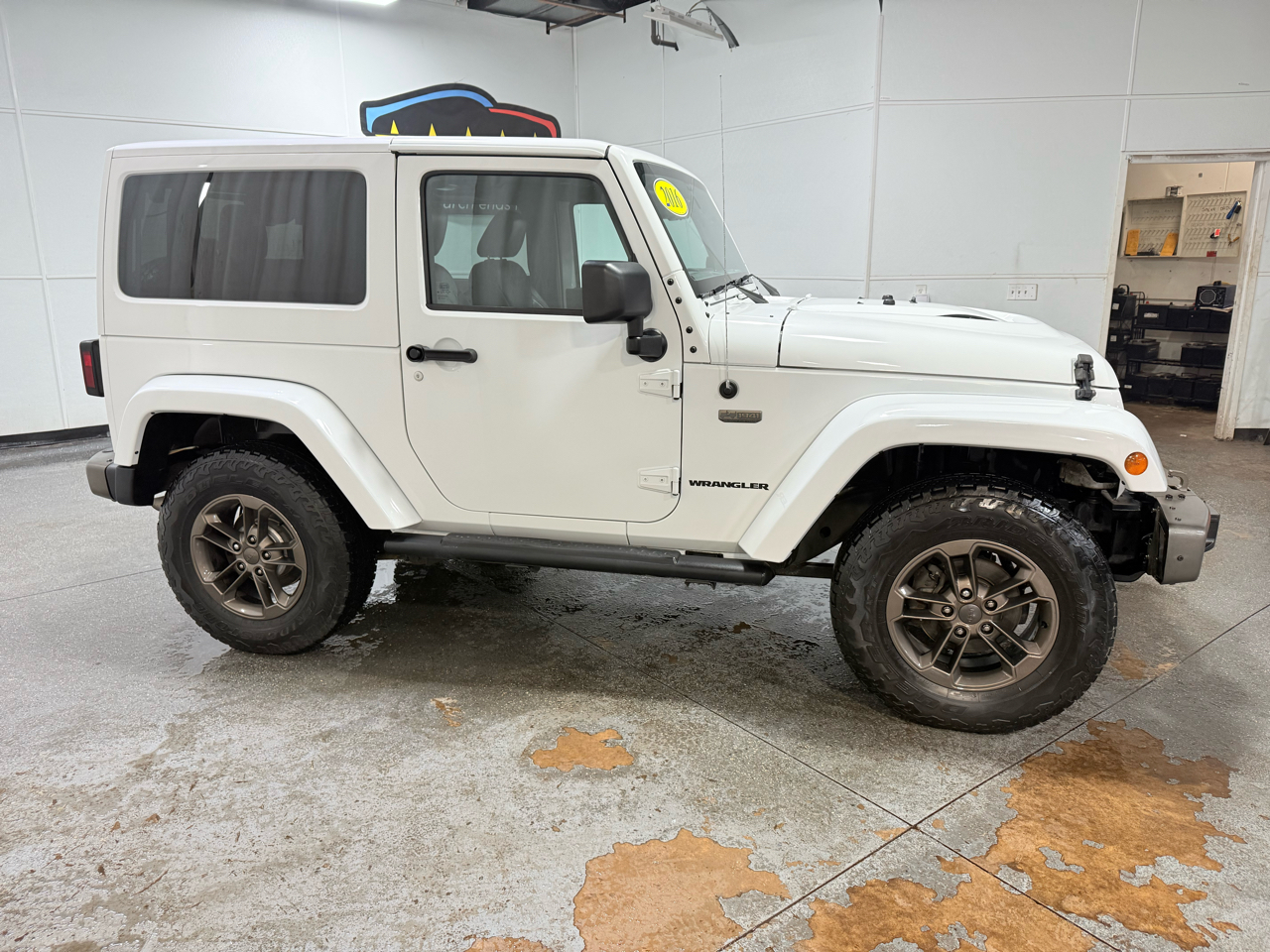 2016 Jeep Wrangler Anniversary Edition photo 3