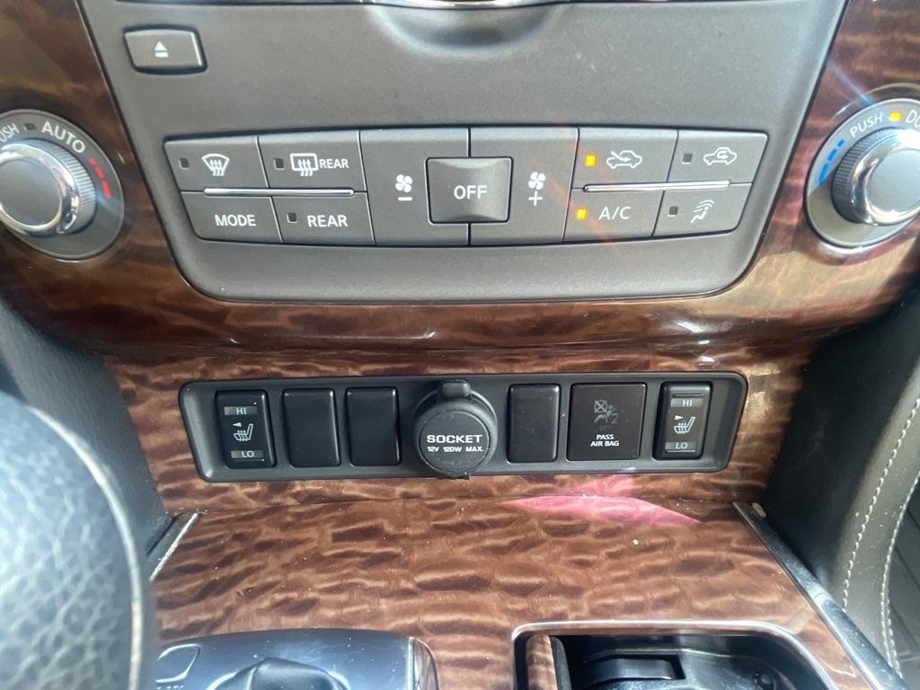 Nissan Armada  2017