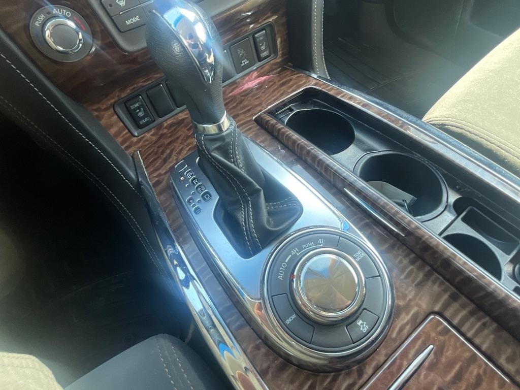 Nissan Armada  2017