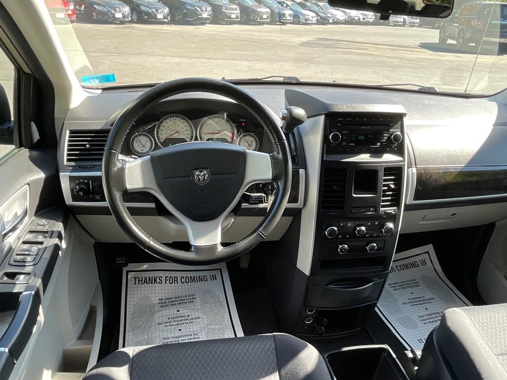 Dodge Grand Caravan  2010