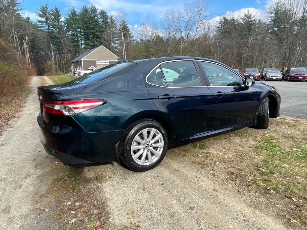 Toyota Camry  2019