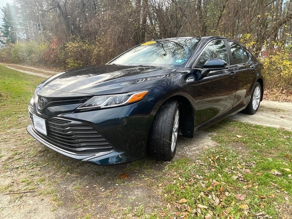 Toyota Camry  2019