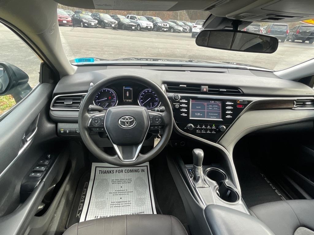 Toyota Camry  2019