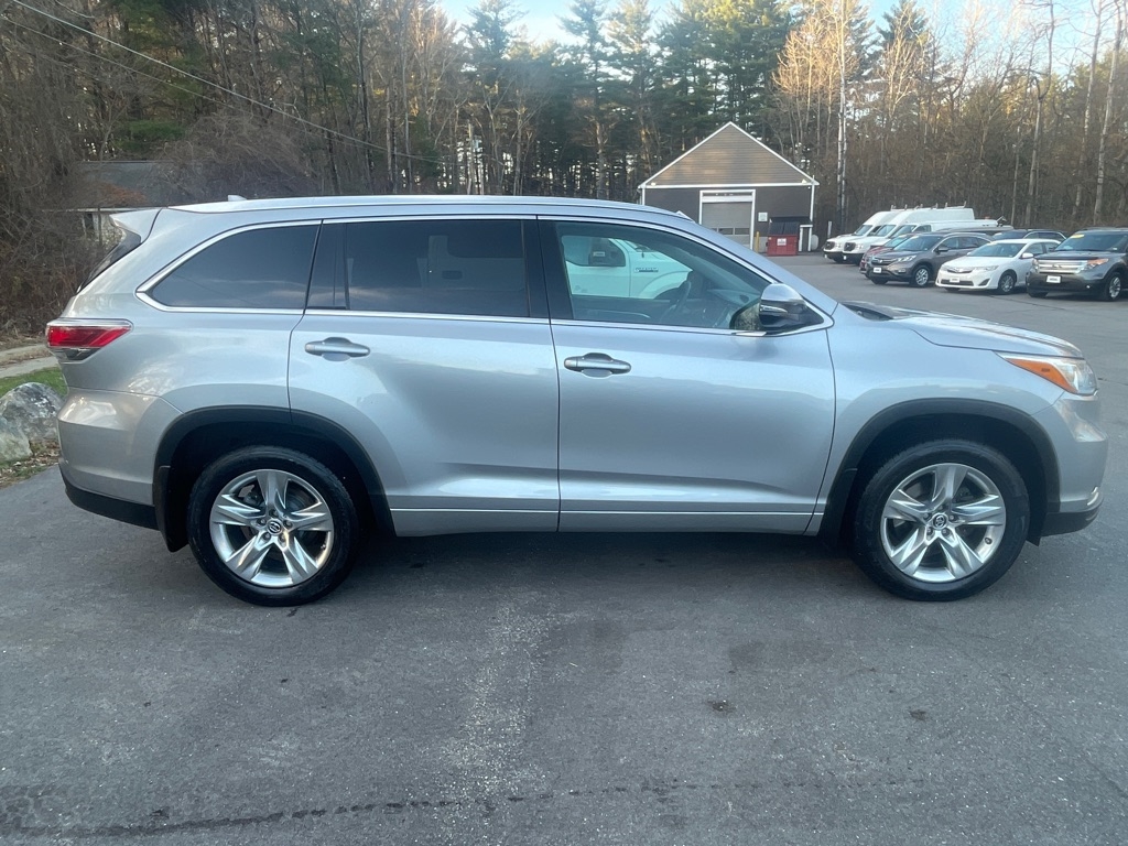2016 Toyota Highlander Limited photo 3