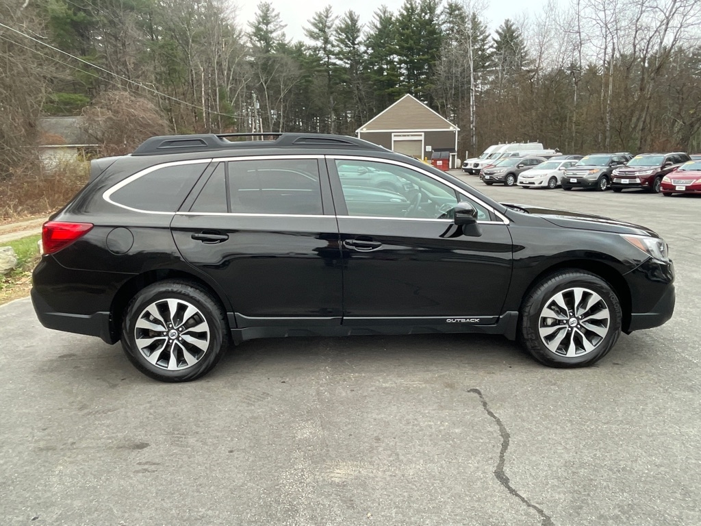 2018 Subaru Outback 3.6R Limited photo 3