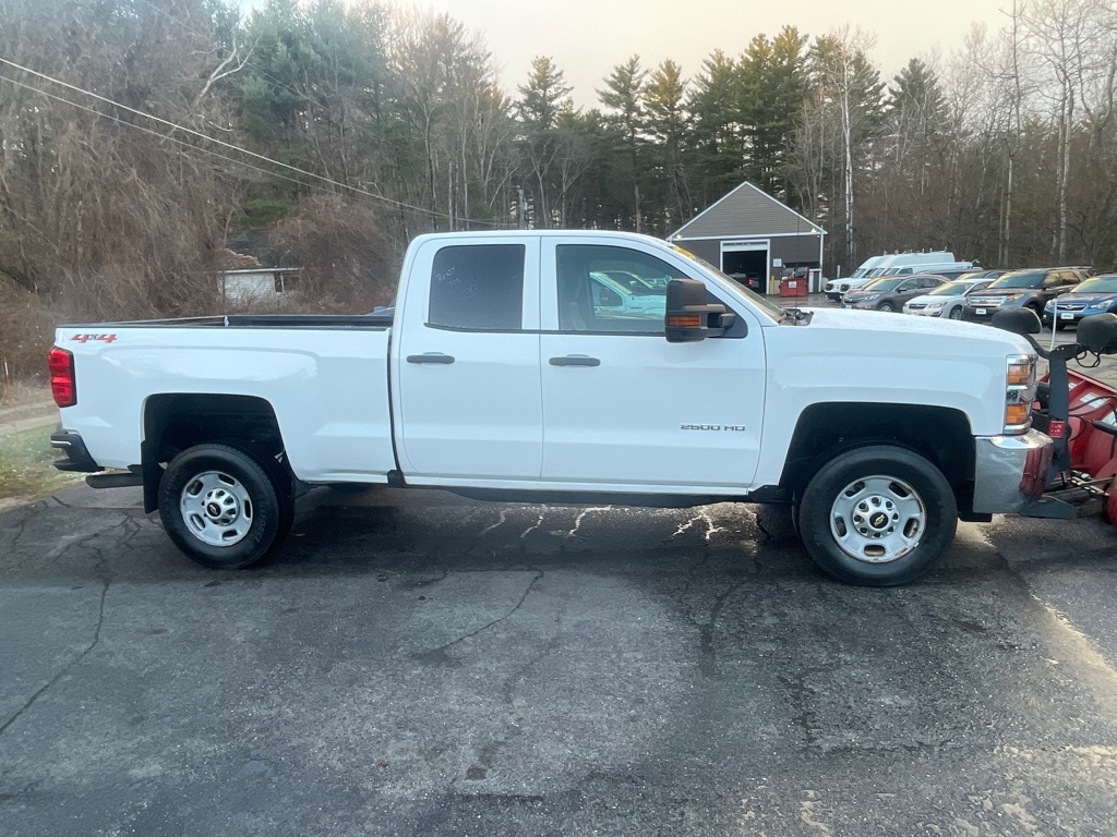 2019 Chevrolet Silverado 2500HD Work Truck Trail Boss photo 2