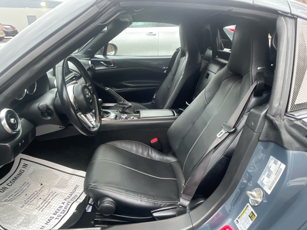 Mazda MX-5 Miata RF  2020