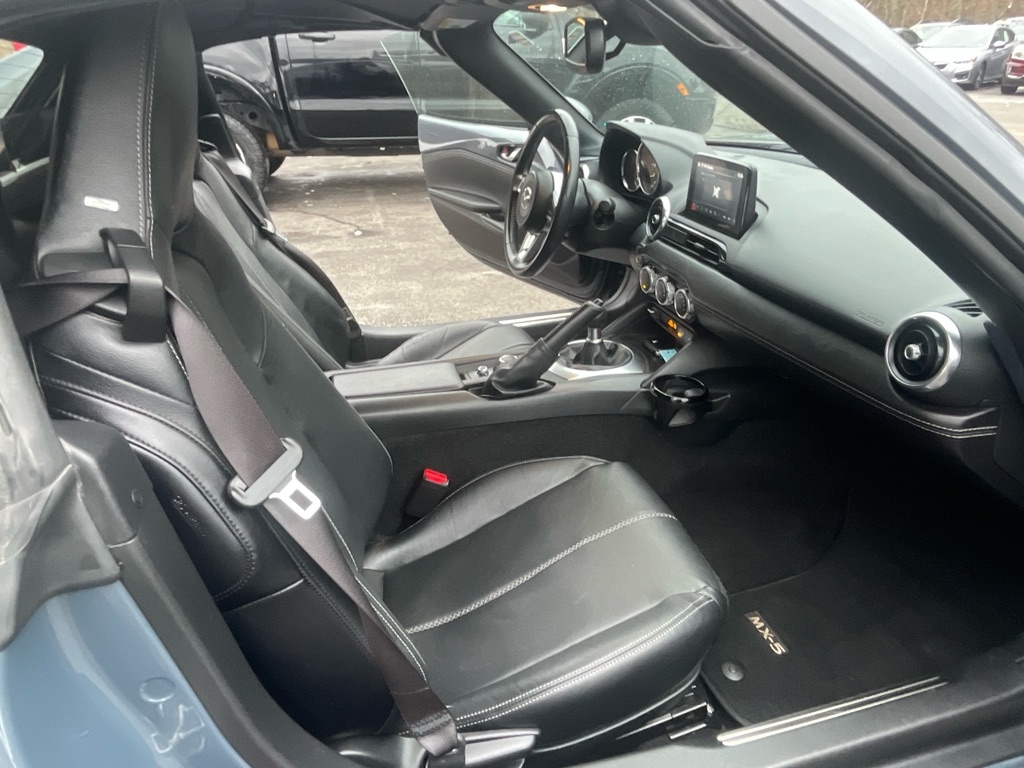 Mazda MX-5 Miata RF  2020