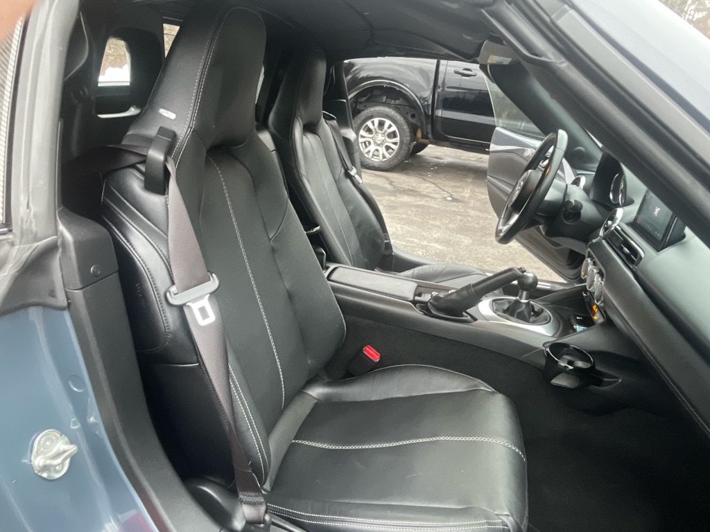 Mazda MX-5 Miata RF  2020