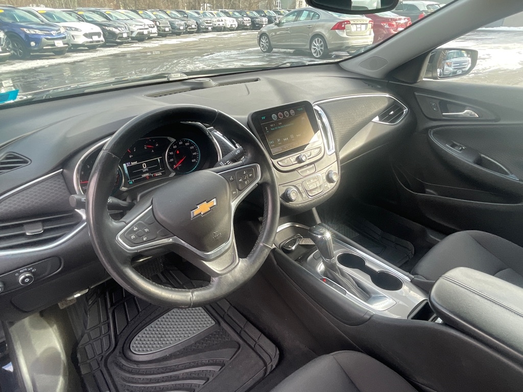 Chevrolet Malibu  2016