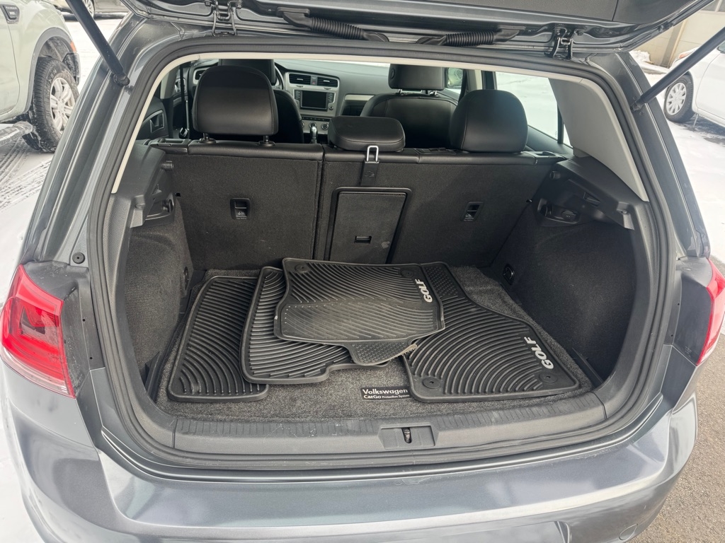 Volkswagen Golf  2017