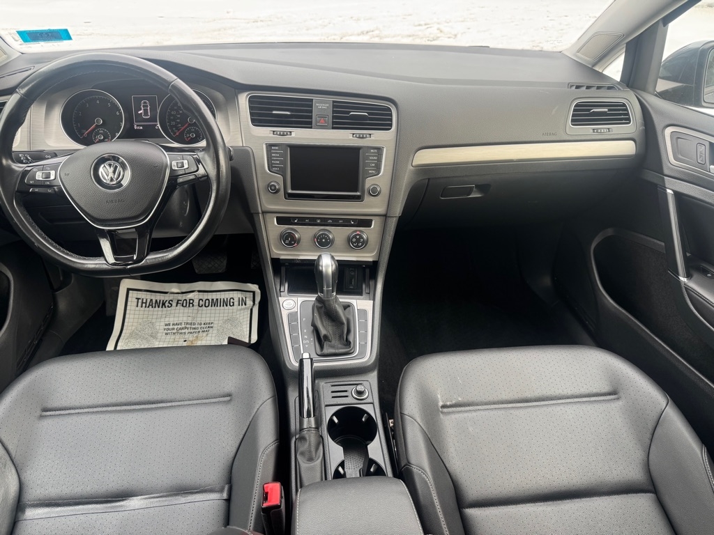 Volkswagen Golf  2017