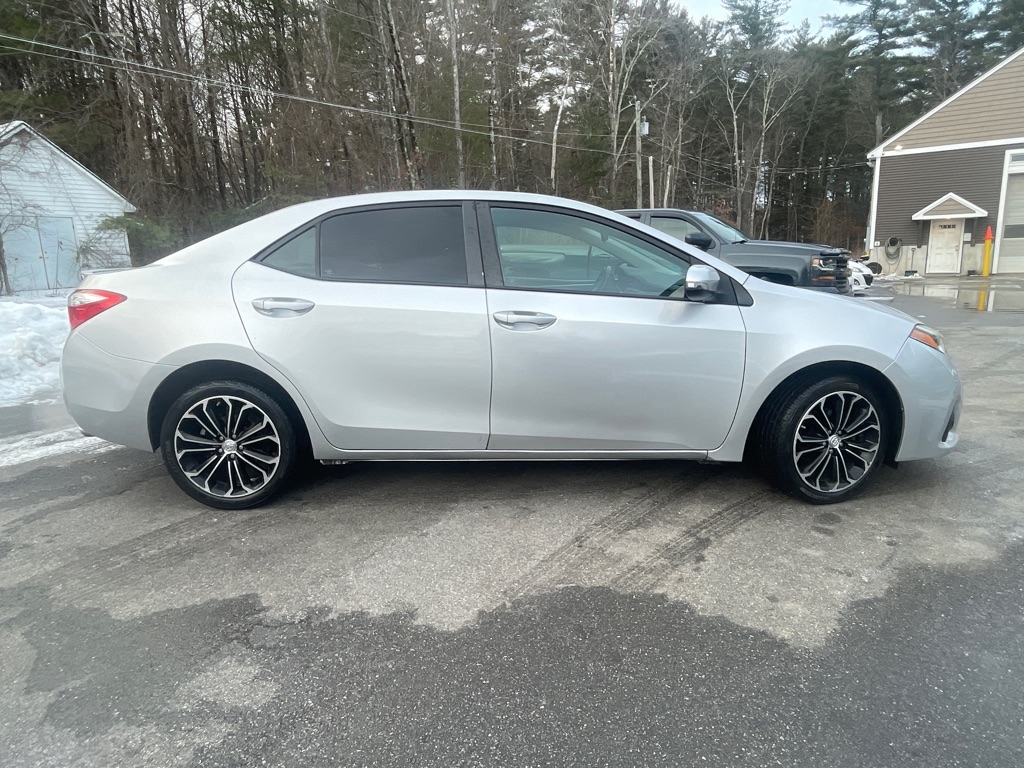 Toyota Corolla  2016