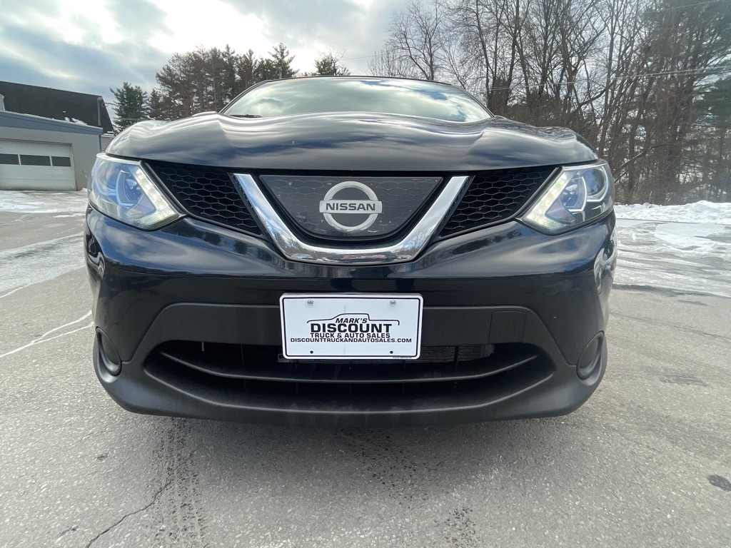 Nissan Rogue Sport S 2019