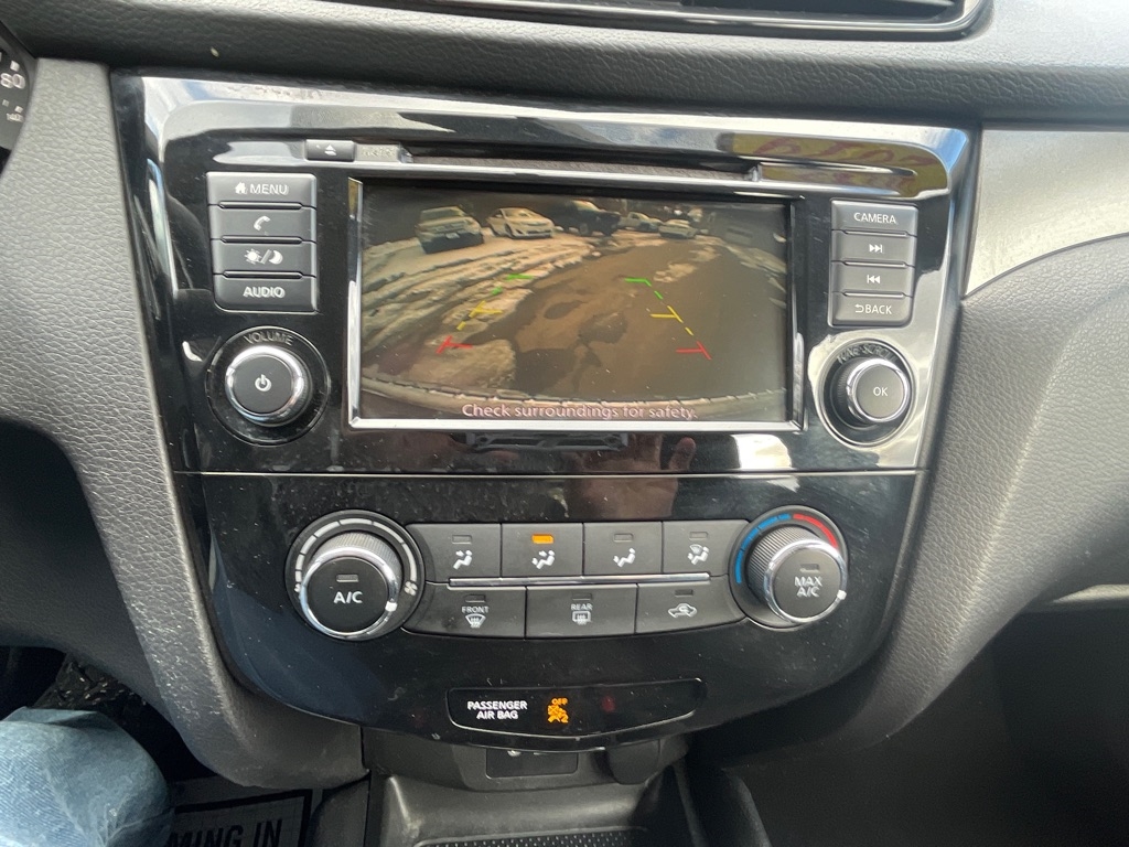 Nissan Rogue Sport S 2019