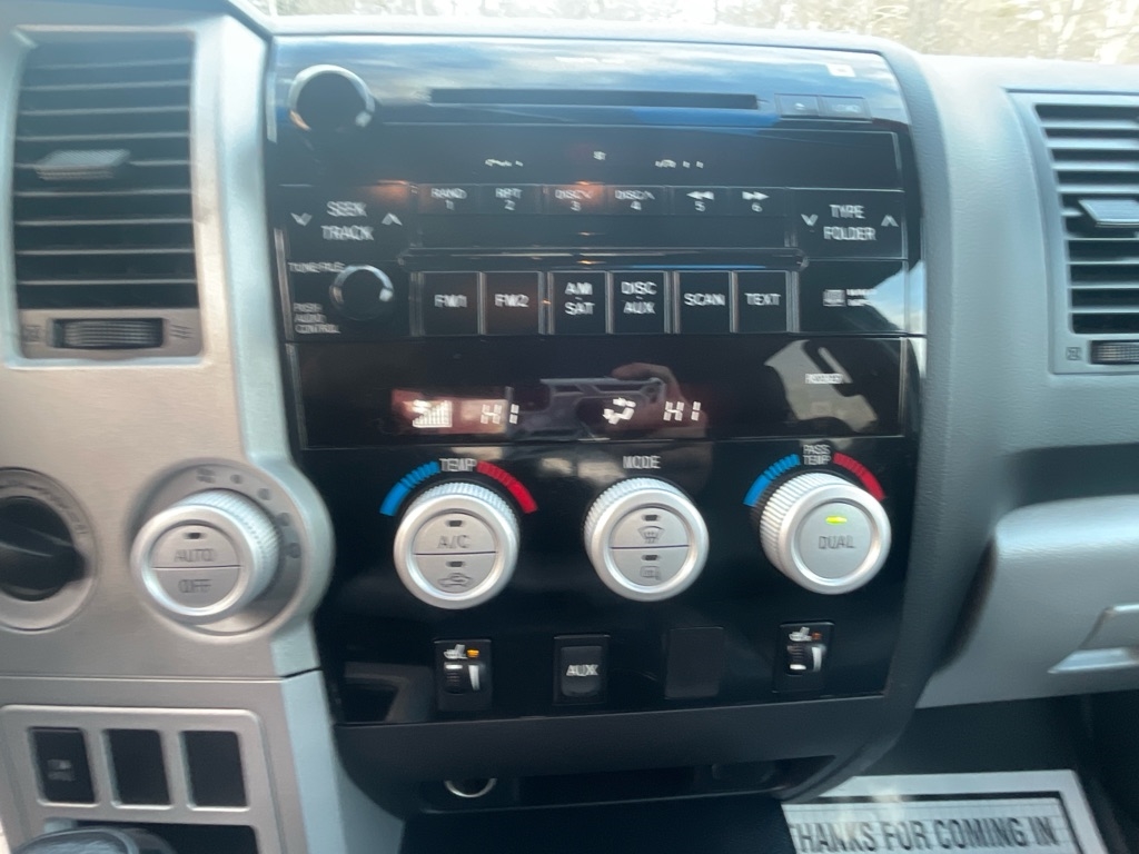 Toyota Tundra 4WD Truck  2008