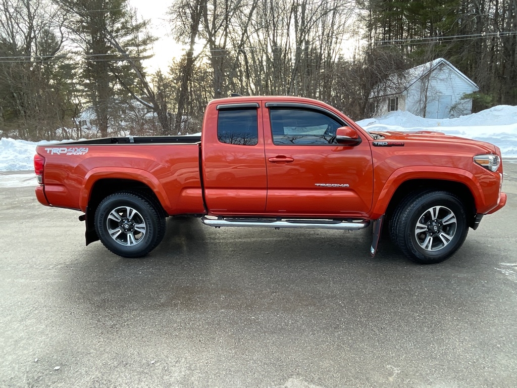 Toyota Tacoma  2017