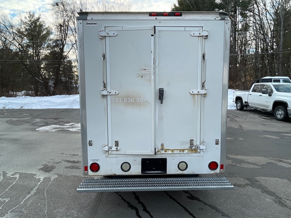 Chevrolet Express Commercial Cutaway  2015