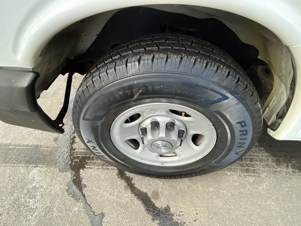 Chevrolet Express Commercial Cutaway  2015