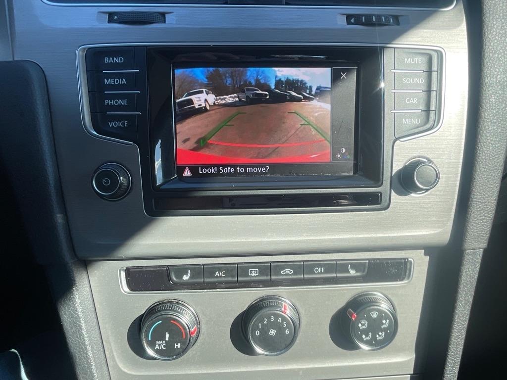 Volkswagen Golf  2015