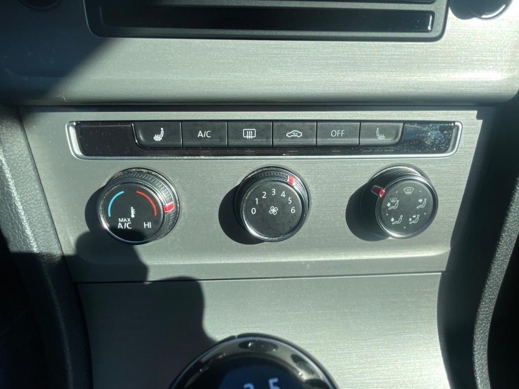 Volkswagen Golf  2015