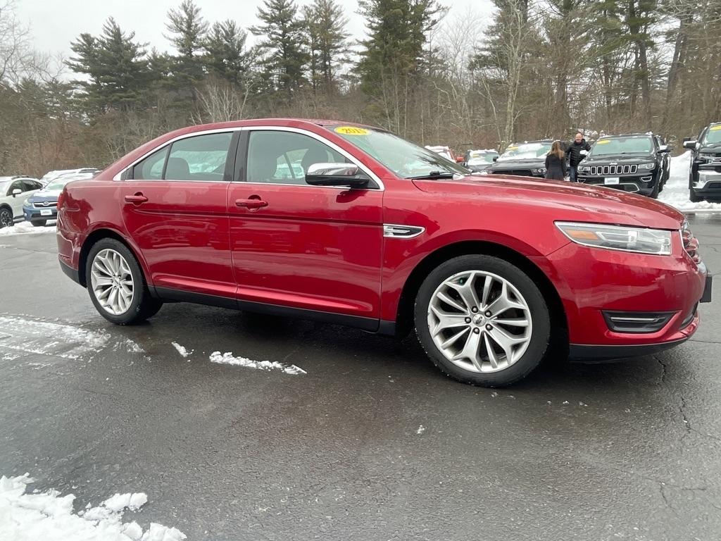 Ford Taurus  2015