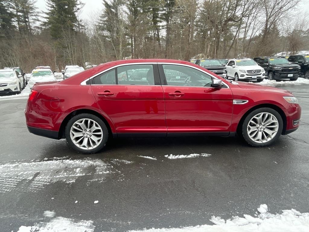 Ford Taurus  2015