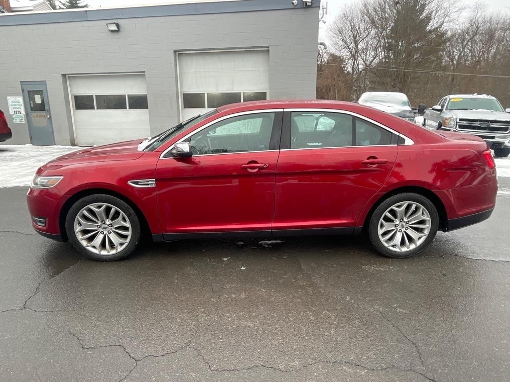 Ford Taurus  2015