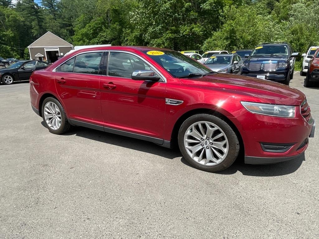 Ford Taurus  2015