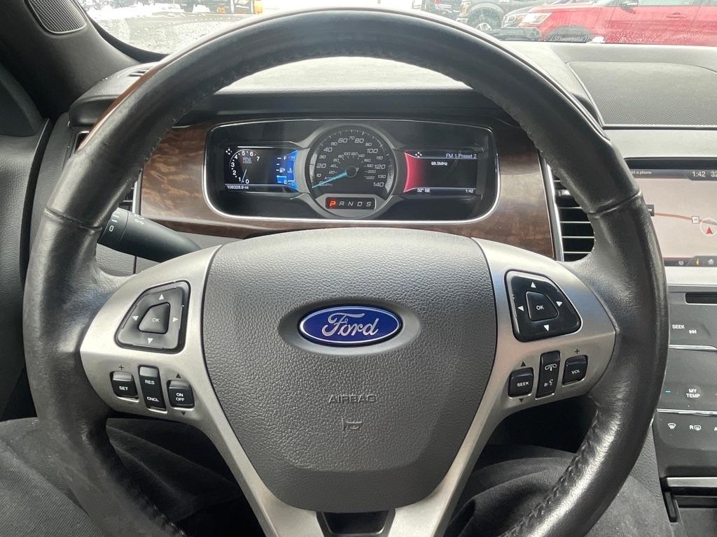 Ford Taurus  2015