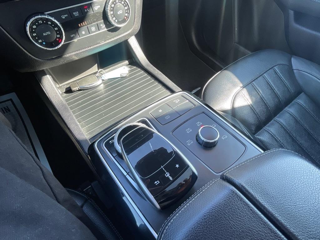 Mercedes-Benz GLE  2016