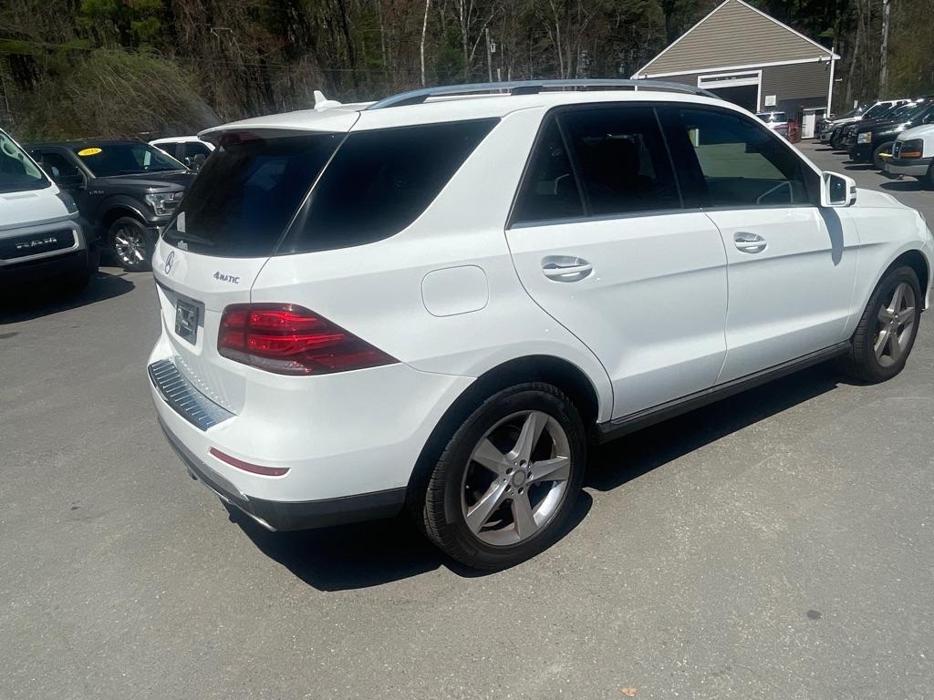 Mercedes-Benz GLE  2016