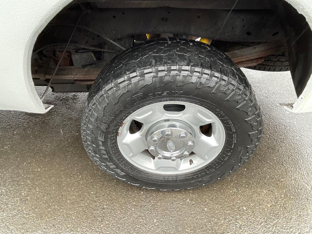 Ford Super Duty F-250 SRW  2012