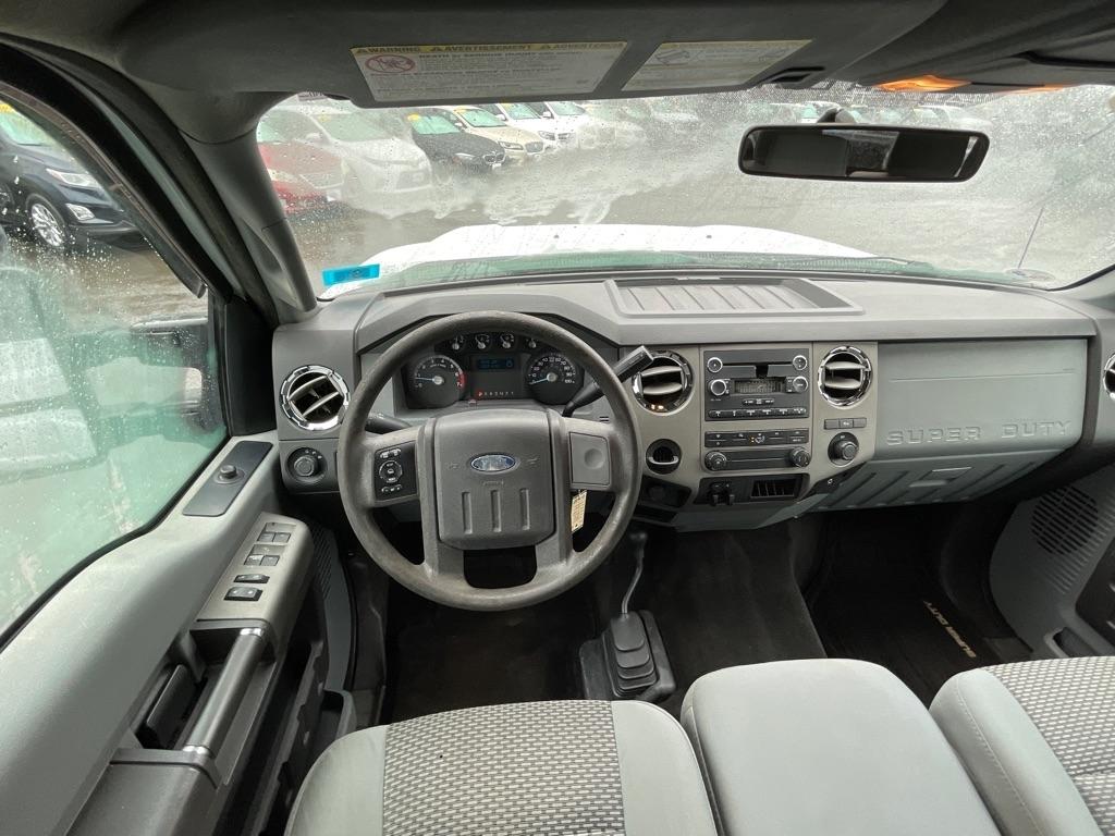 Ford Super Duty F-250 SRW  2012